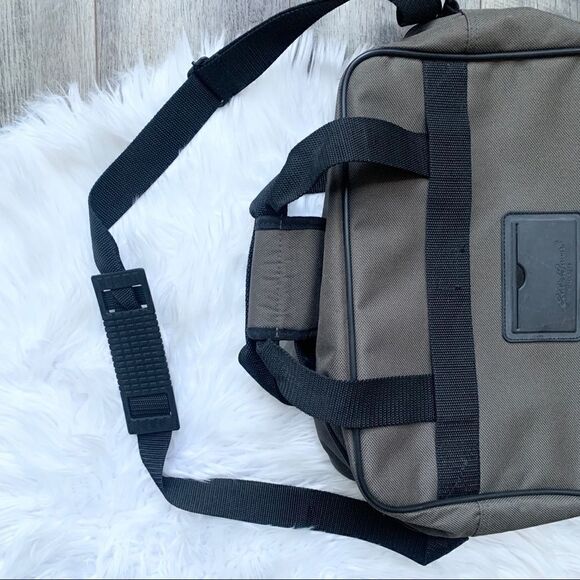 Eddie Bauer Men’s Travel Laptop Carryon Shoulder Bag Olive Green - Picture 7 of 12